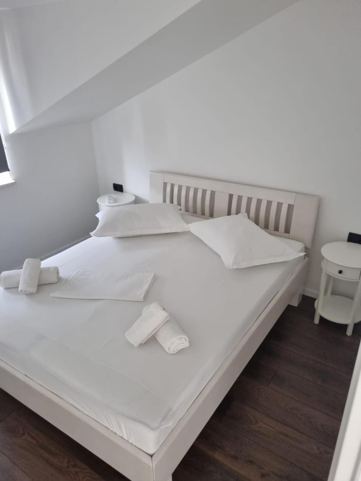 Superior Apartments Luka بول المظهر الخارجي الصورة